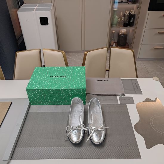 Balenciaga Soft Comfortable Bow Decor Flat Shoes with Premium Material