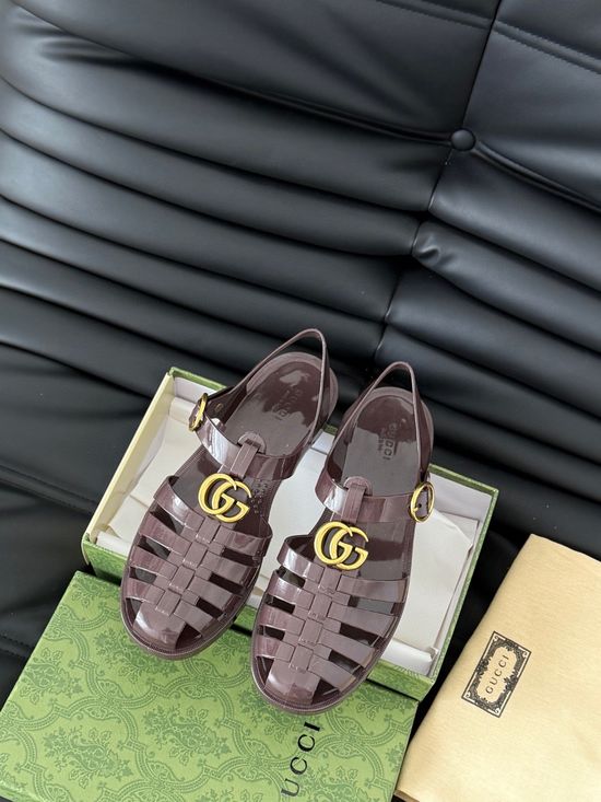 Gucci Glossy Translucent TPU Jelly Sandals Exquisite Craft