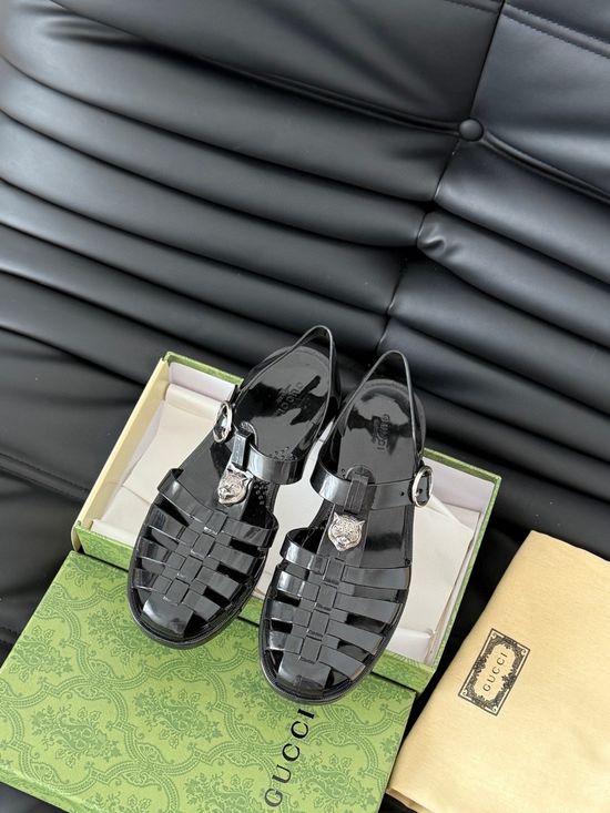 Gucci Glossy Translucent TPU Jelly Sandals Exquisite Craft