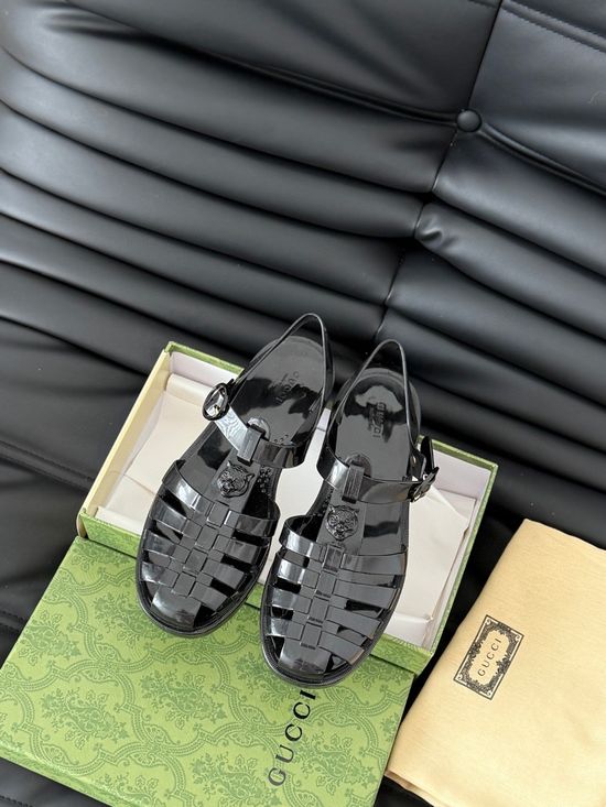 Gucci Glossy Translucent TPU Jelly Sandals Exquisite Craft