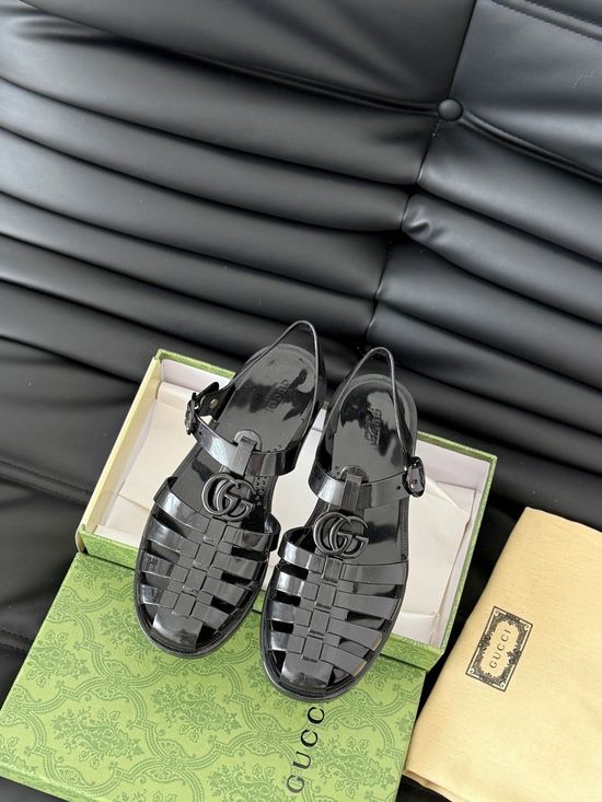 Gucci Glossy Translucent TPU Jelly Sandals Exquisite Craft