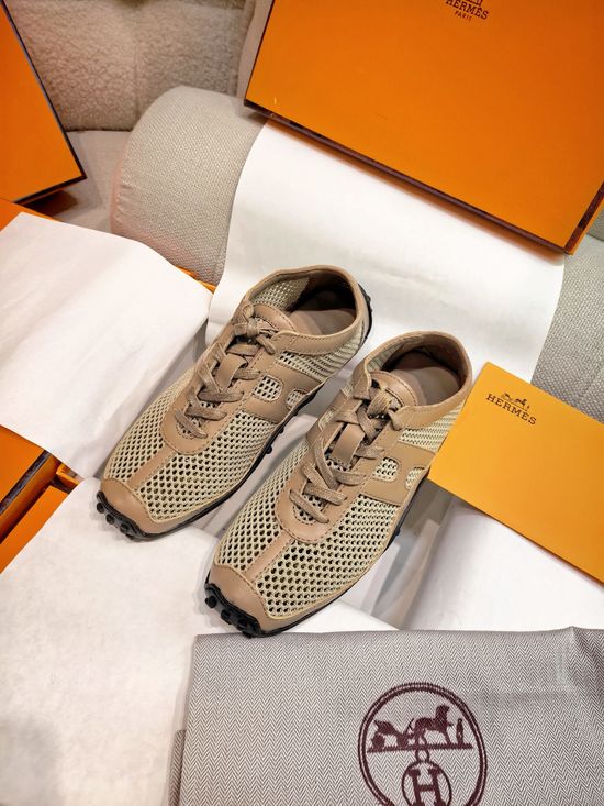 Hermes Breathable Leather Casual Shoes with Studded Rubber Sole