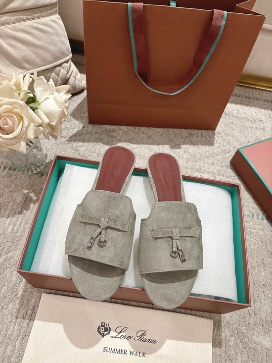 Loro Piana Comfortable Knitted Slippers with Soft Sheepskin Insole