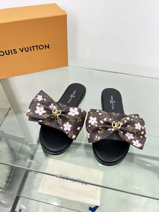 Louis Vuitton Bow Decor Casual Shoes with 3D Print Details