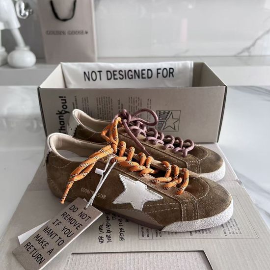 Golden Goose Classic Vintage Distressed Casual Daily Sneakers