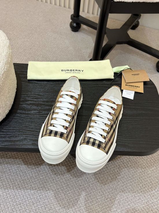 Burberry Classic Plaid Pattern Casual Lace Up Comfort Shoes