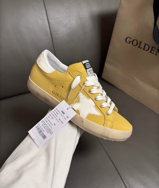 Golden Goose GGDB Yellow White Vintage Distressed Comfortable Casual Daily Shoes