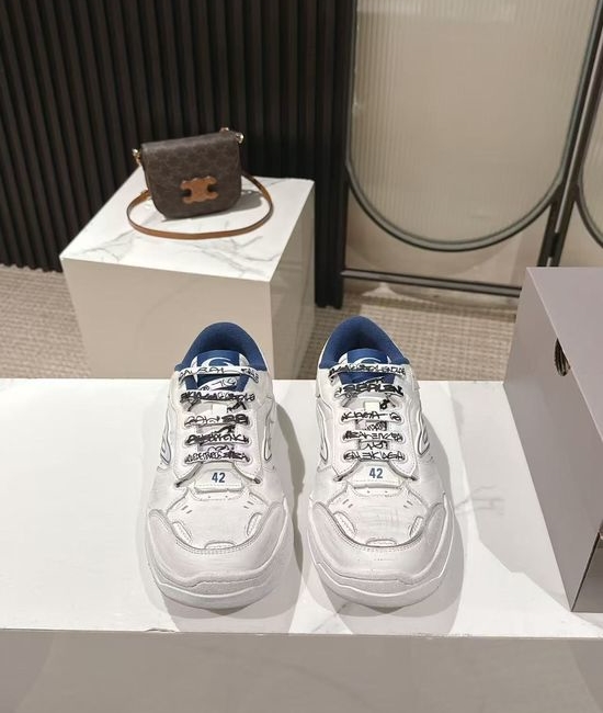 Balenciaga Vintage Distressed Leather Casual Sneakers with Signature Detail
