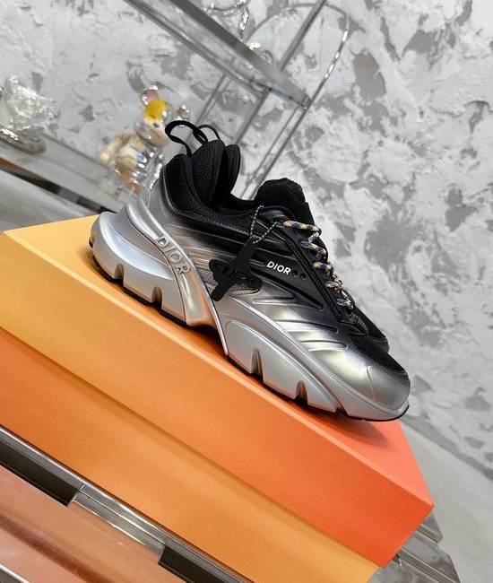 Christian Dior CD Gradient Casual Chunky Sneakers with Breathable Mesh