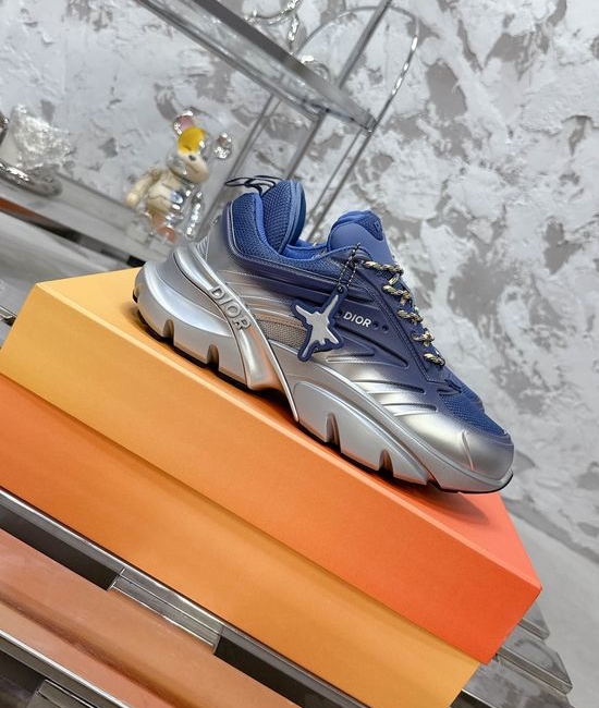 Christian Dior CD Gradient Casual Chunky Sneakers with Breathable Mesh