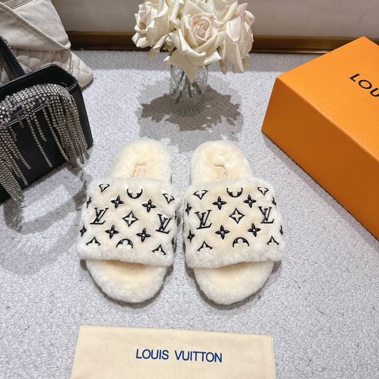 Louis Vuitton LV Warm Wool Lined Slippers Non Slip Soft Comfortable