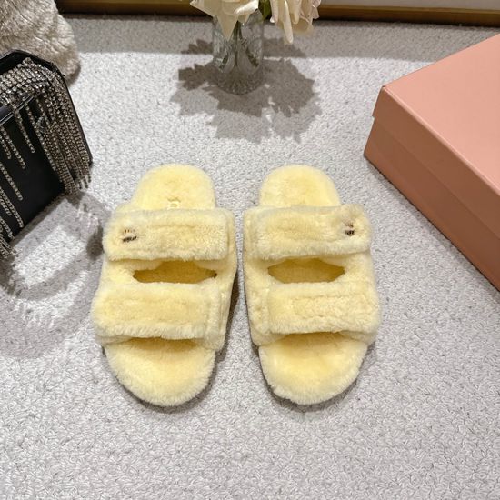 Miu Miu Soft Plush Slip-On Mules Comfortable Casual Footwear