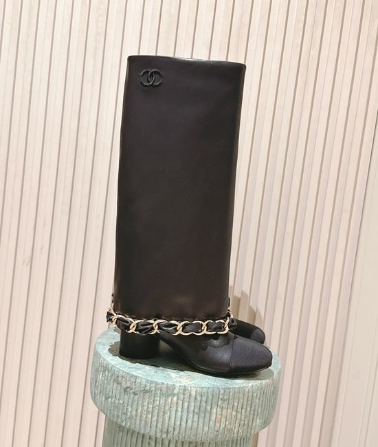 Chanel Calfskin Upper Chain Decor Comfortable Tall Fashion Boots