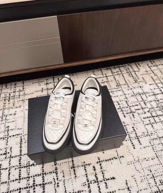 Chanel Elegant Textured Leather Casual Sneakers Comfortable Daily Footwear