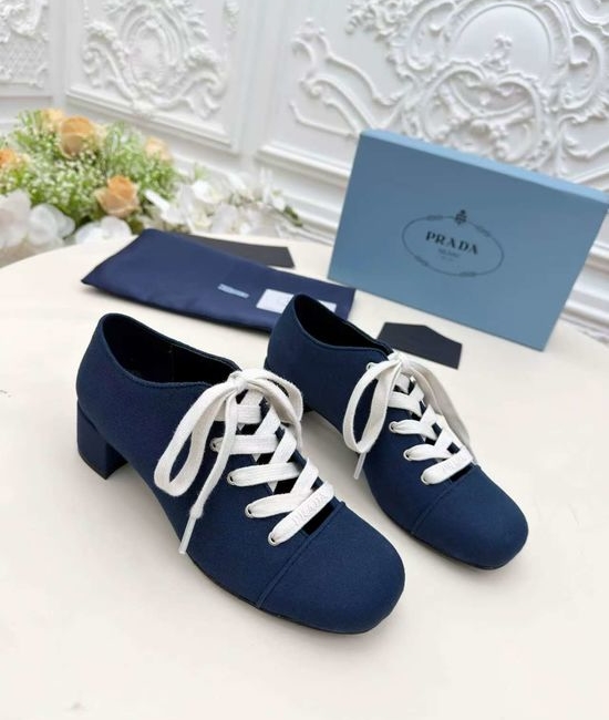 Prada Mary Jane Shoes with Emblem Chunky Heel Anti-slip Sole