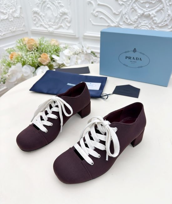 Prada Mary Jane Shoes with Emblem Chunky Heel Anti-slip Sole