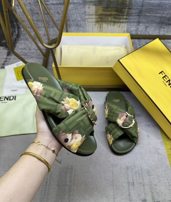 Fendi Double Strap Flat Slippers With Decorative Buckle Leopard Print