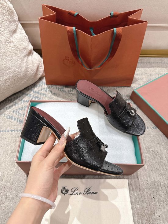 Loro Piana Ostrich Pattern Genuine Leather Casual Slides