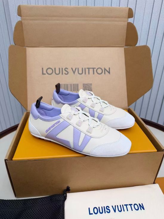 Louis Vuitton Vintage Style Leather Laced Comfortable Sneakers