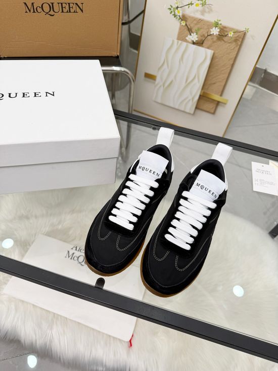 McQueen Classic Casual Comfortable Couple Training Shoes
