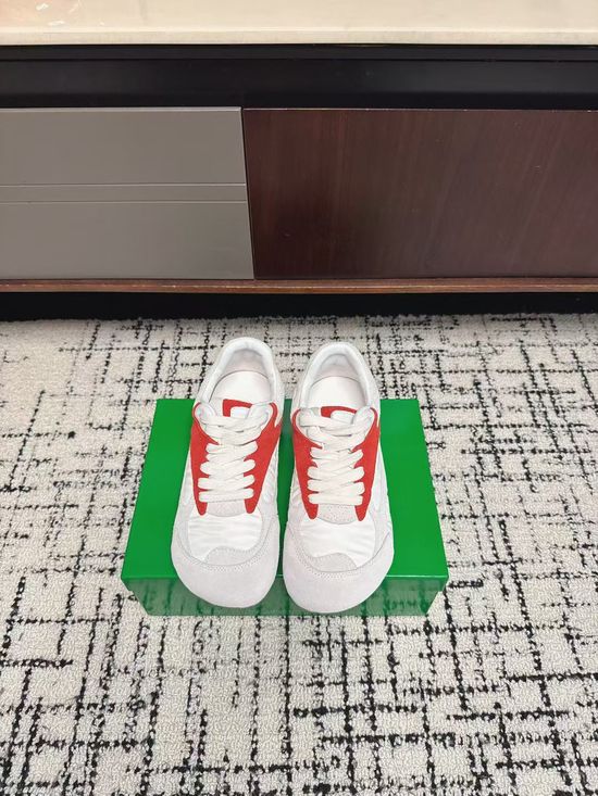 Bottega Veneta Classic Retro Comfort Casual Sneakers