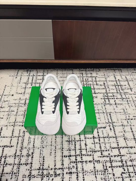 Bottega Veneta Classic Retro Comfort Casual Sneakers