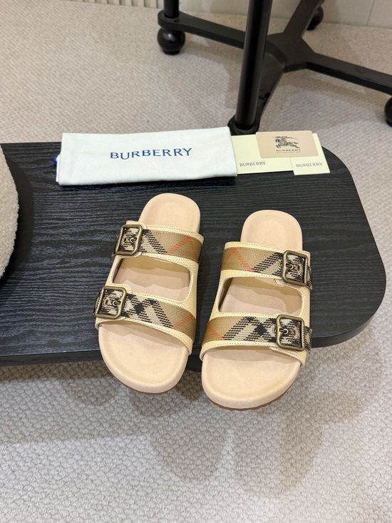 Burberry Woven Leather Adjustable Buckle Slides Comfortable Wear