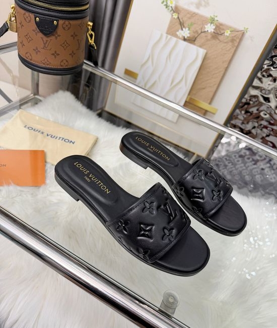 Louis Vuitton LV Classic Embossed Non Slip Casual Slide Sandals