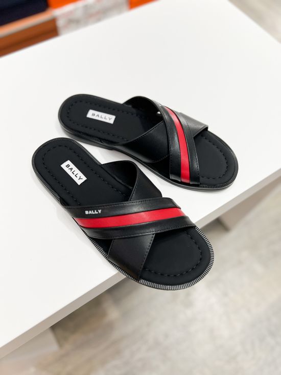 Burberry Premium Cowhide Slides with Soft Non-slip Outsole