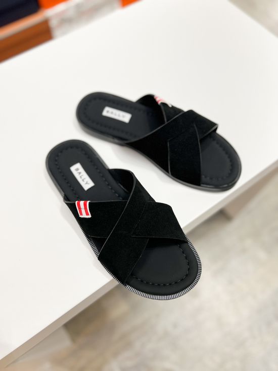 Burberry Premium Cowhide Slides with Soft Non-slip Outsole