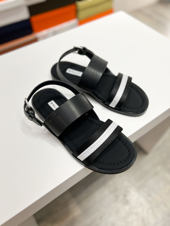 Burberry Premium Cowhide Slides with Soft Non-slip Outsole