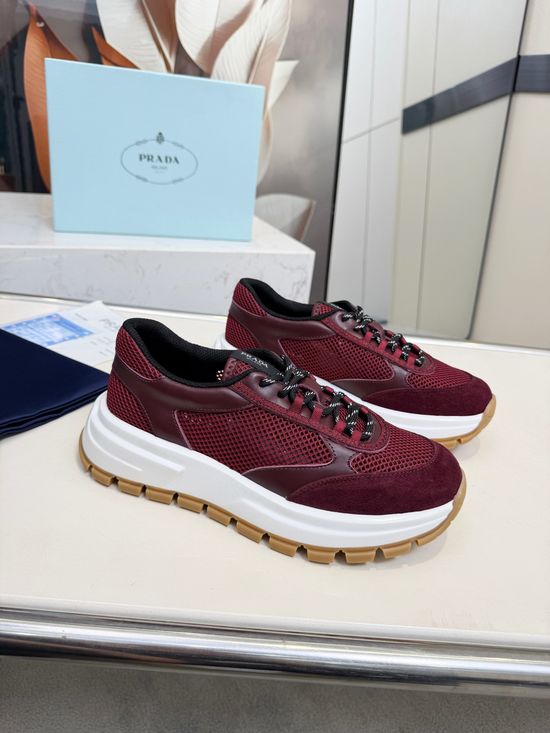 Prada Classic Premium Leather Casual Versatile Daily Sneakers