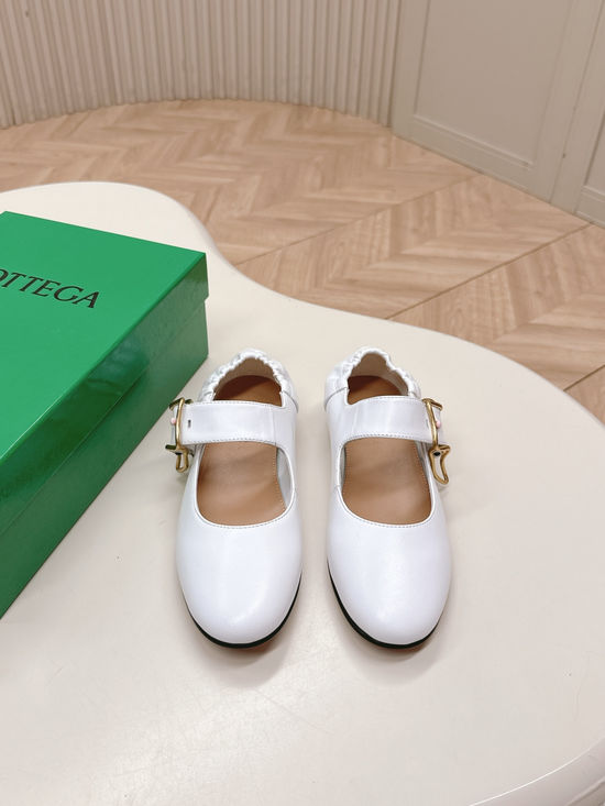 Bottega Veneta Round Toe Buckle Fastening Weave Detail Ballet Flats
