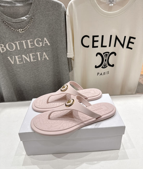 Versace Elegant Logo Casual Flat Flip Flops for Daily Wear