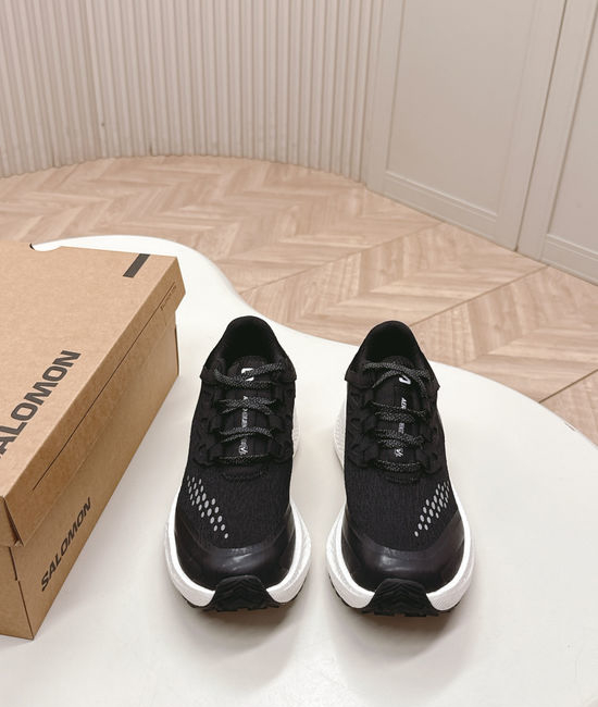 Solomon Off-road Running Sneakers Breathable Upper Supportive Shock Absorbing Sole