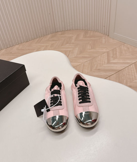 Prada Elegant Cap Toe Mary Jane Shoes Premium Leather Upper