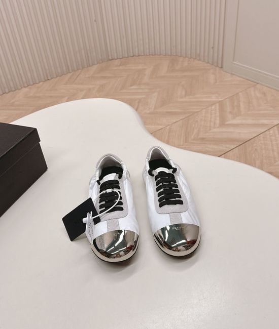 Prada Elegant Cap Toe Mary Jane Shoes Premium Leather Upper