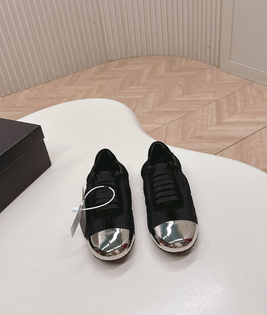 Prada Elegant Cap Toe Mary Jane Shoes Premium Leather Upper