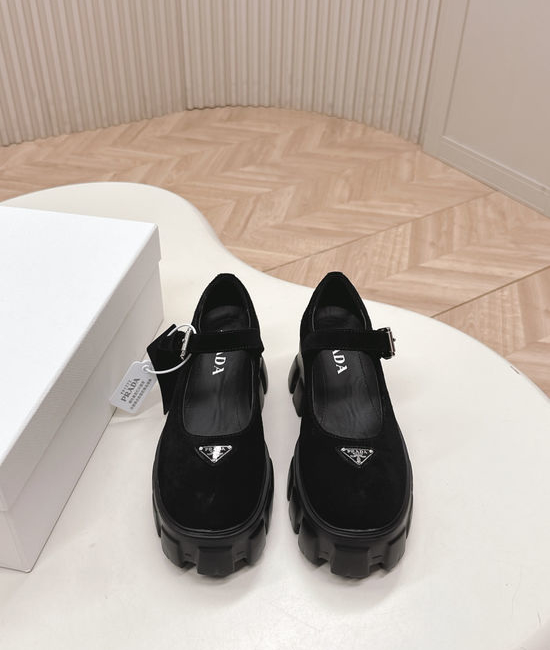 Prada Vintage Mary Jane Shoes Thick Sole Comfortable Leather Footwear