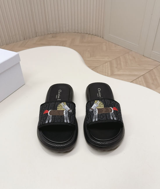 Christian Dior CD Premium Embroidery Comfortable Flat Slide Sandals