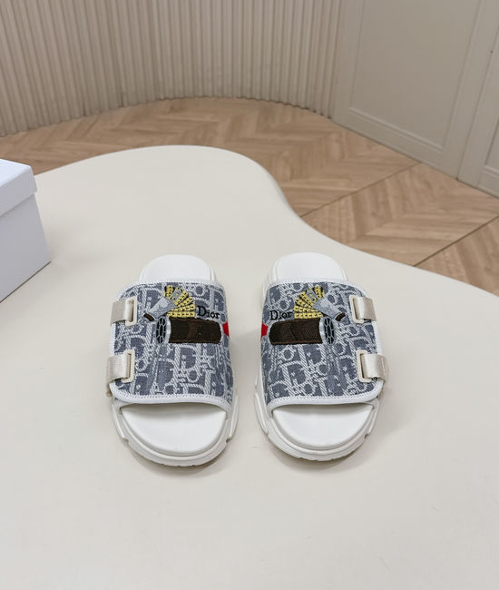 Christian Dior CD Premium Embroidery Comfortable Flat Slide Sandals