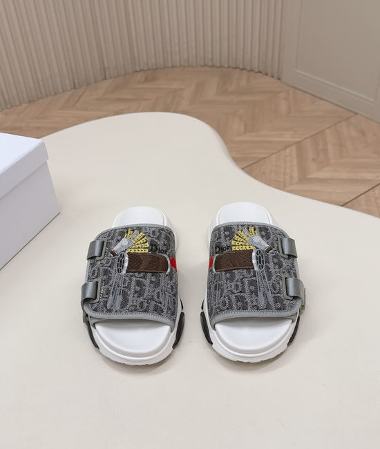 Christian Dior CD Premium Embroidery Comfortable Flat Slide Sandals