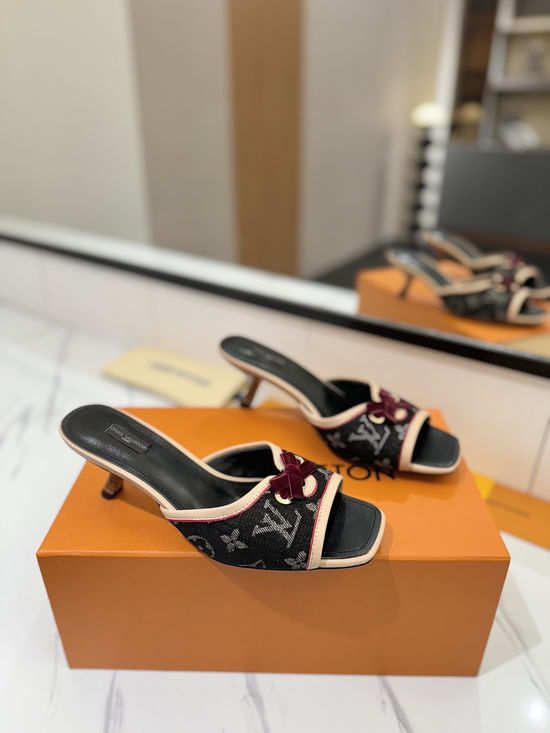 Louis Vuitton Elegant Open-Toe Sandals with Premium Materials and Custom Heel