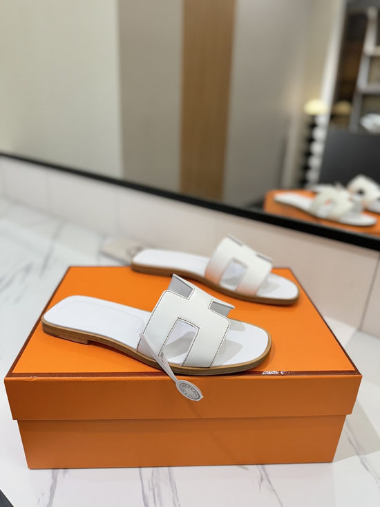Hermes Smooth Cowhide Leather Welted Sole Comfortable Classic Shoes