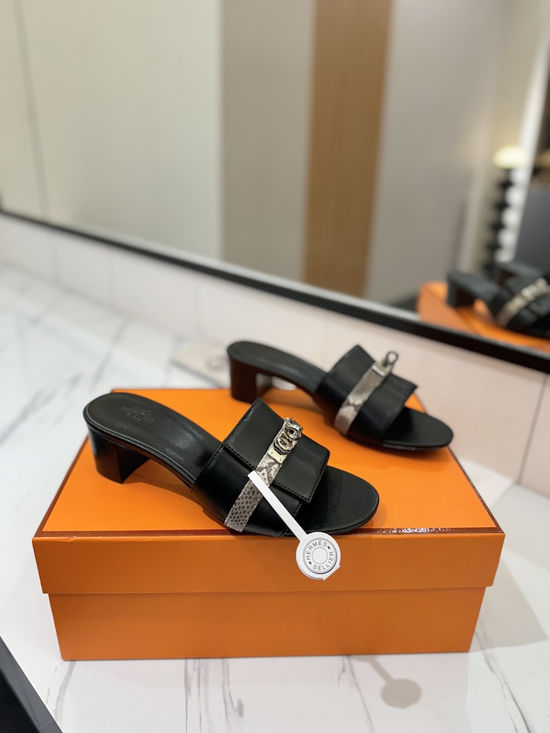 Hermes Smooth Cowhide 4.5cm Heel Leather Sole Shoes