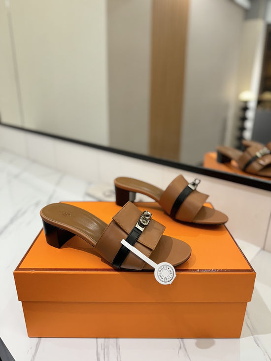 Hermes Smooth Cowhide 4.5cm Heel Leather Sole Shoes