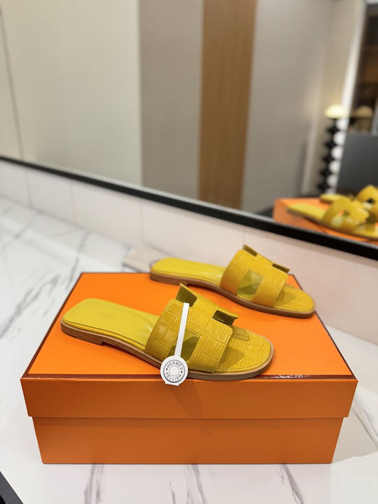 Hermes Pebbled Cowhide Leather Welted Sole Comfortable Classic Shoes