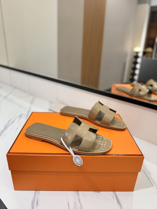 Hermes Pebbled Cowhide Leather Welted Sole Comfortable Classic Shoes