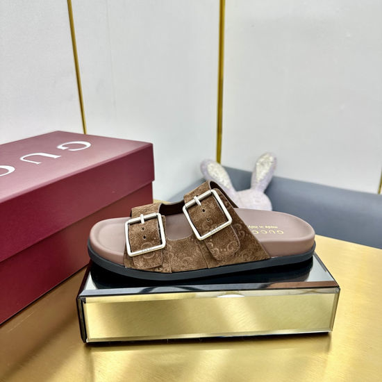 Gucci Double Belt Buckle Beach Sandals with Elegance