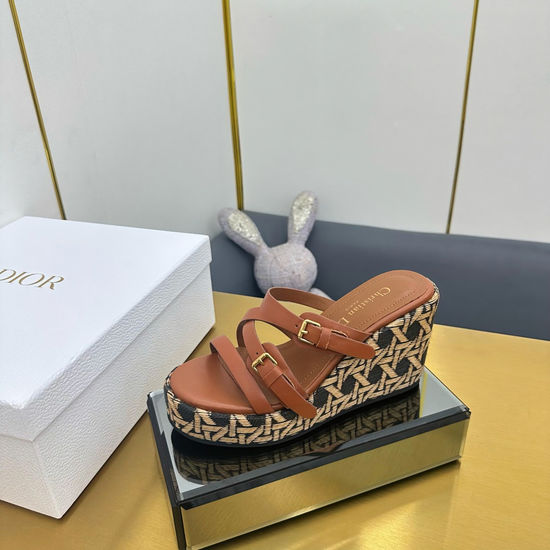 Christian Dior Elegant High-heel Leather Sandals with Fashionable Metal Accents